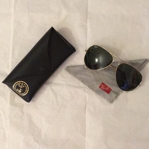 Ray Ban large unisex aviator black/gold sunglasses